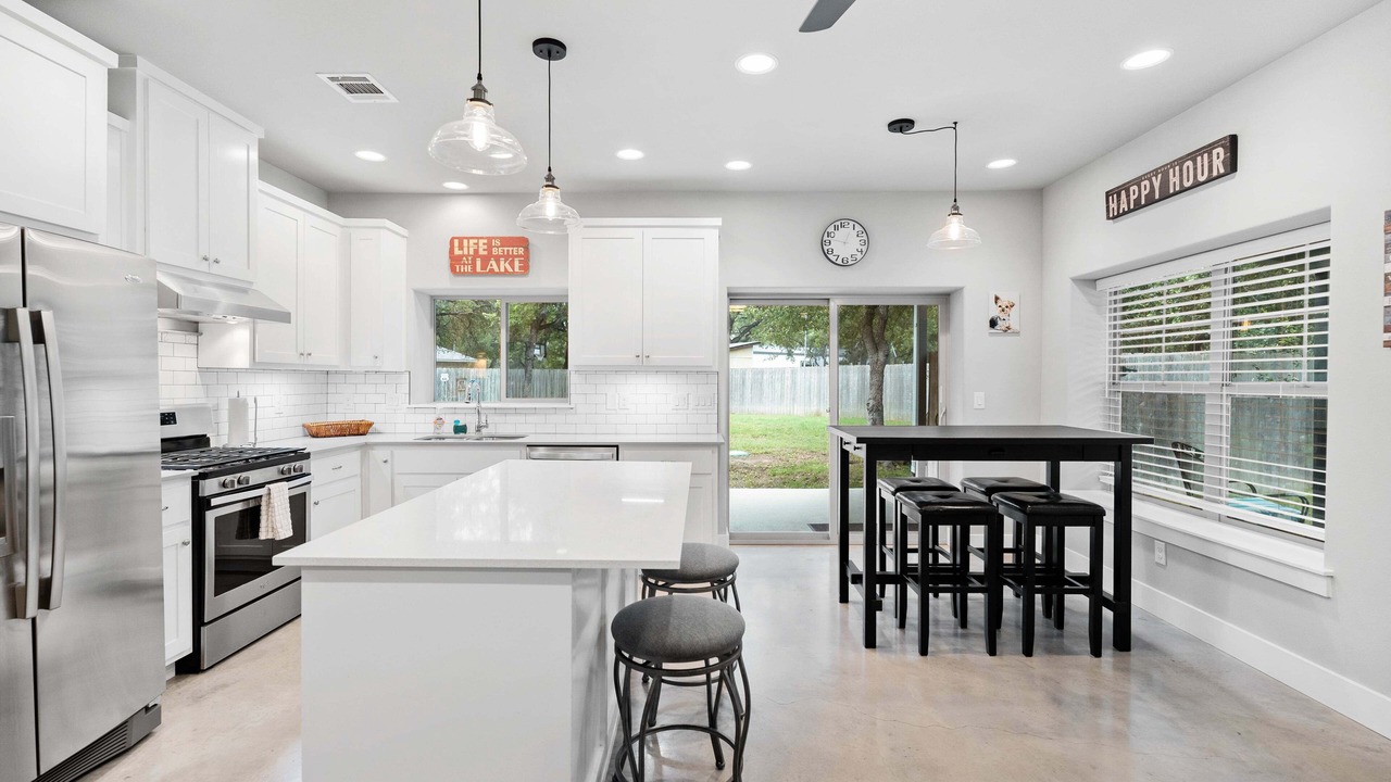 Photo of Kitchen in Yacht Harbor