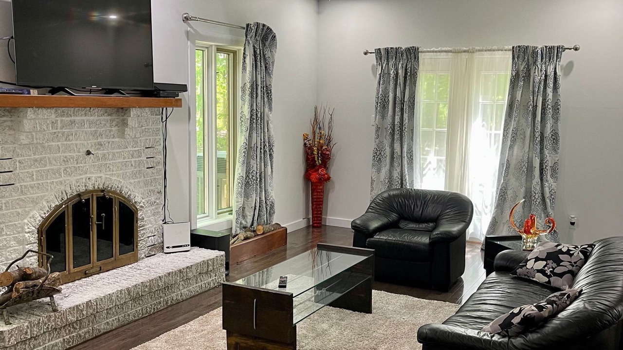 Photo of Livingroom in Saint-Lazare