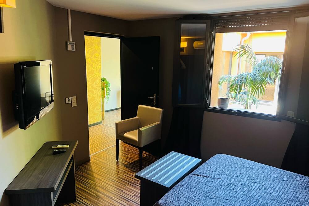 Photo of Bedroom in Bagnols-sur-Ceze