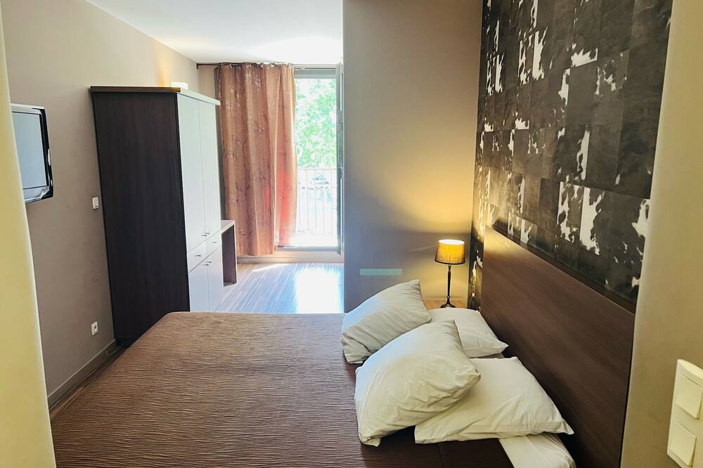 Photo of Bedroom in Bagnols-sur-Ceze