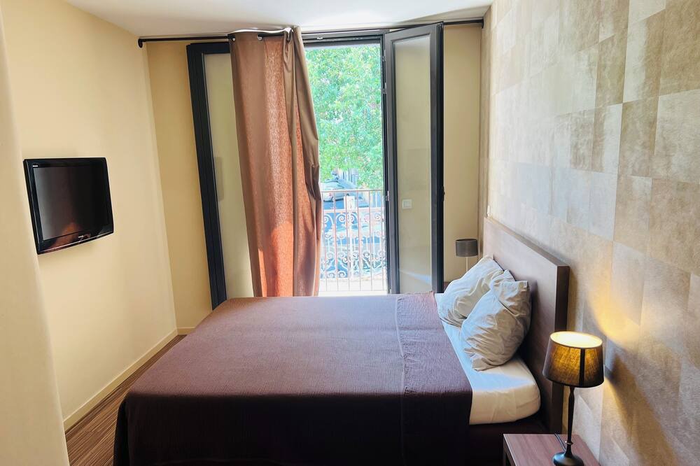 Photo of Bedroom in Bagnols-sur-Ceze