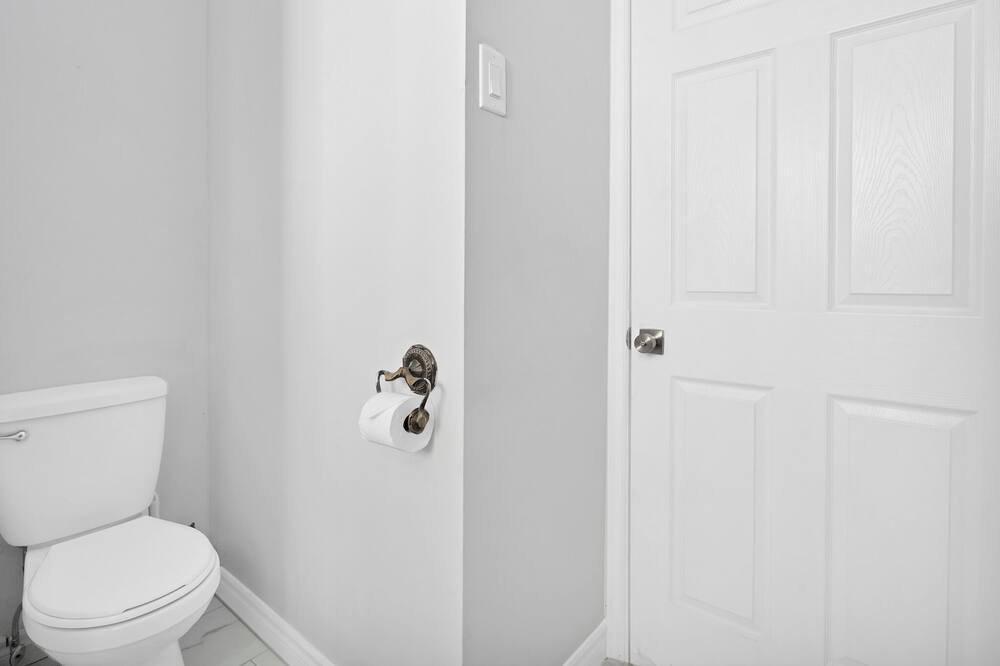 Photo of Bathroom in Irondale