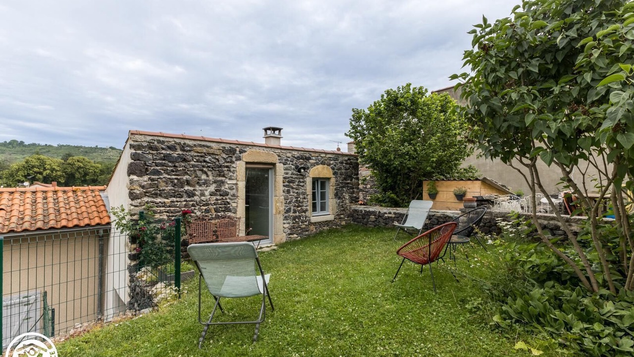 Photo of Outdoor in Saint-Saturnin