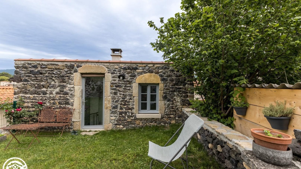 Photo of Outdoor in Saint-Saturnin
