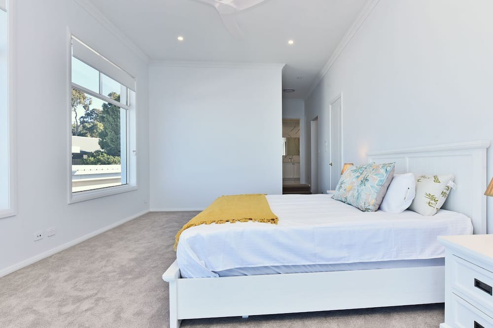 Photo of Bedroom in Coal Point