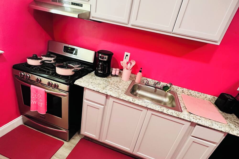 Photo of Kitchen in East Lansdowne