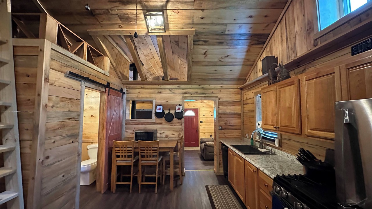 Photo of Others in Huey