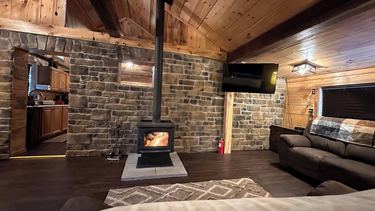 Photo of Livingroom in Huey