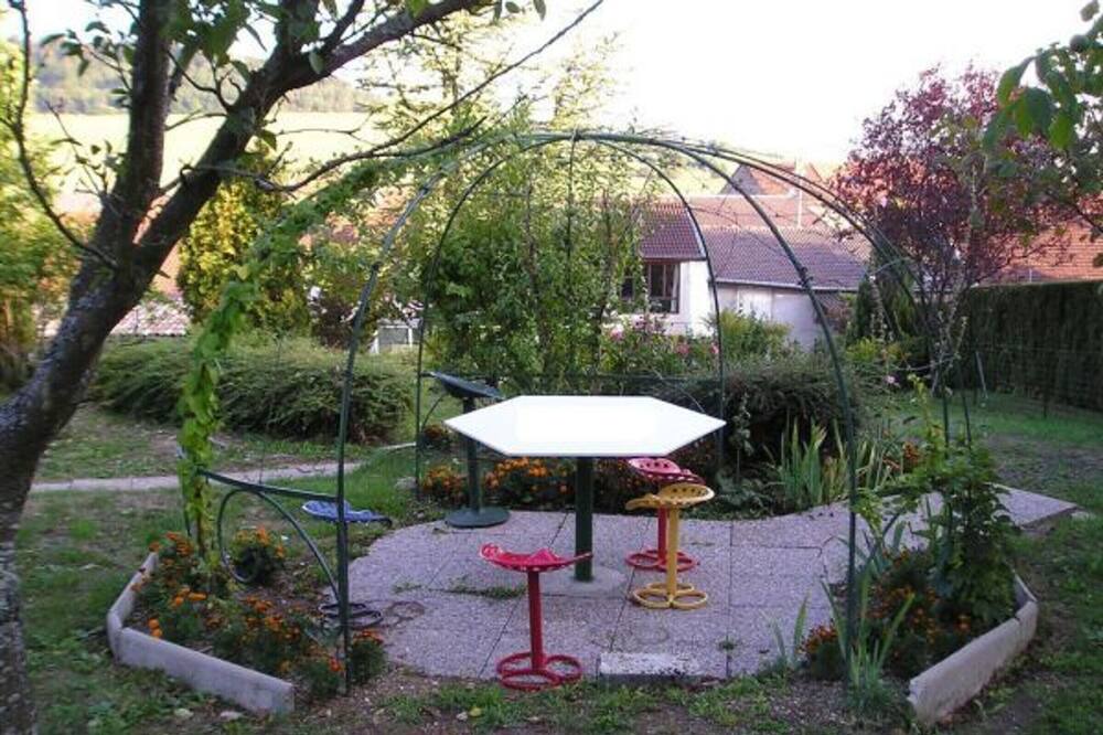 Photo of Outdoor in Allamps