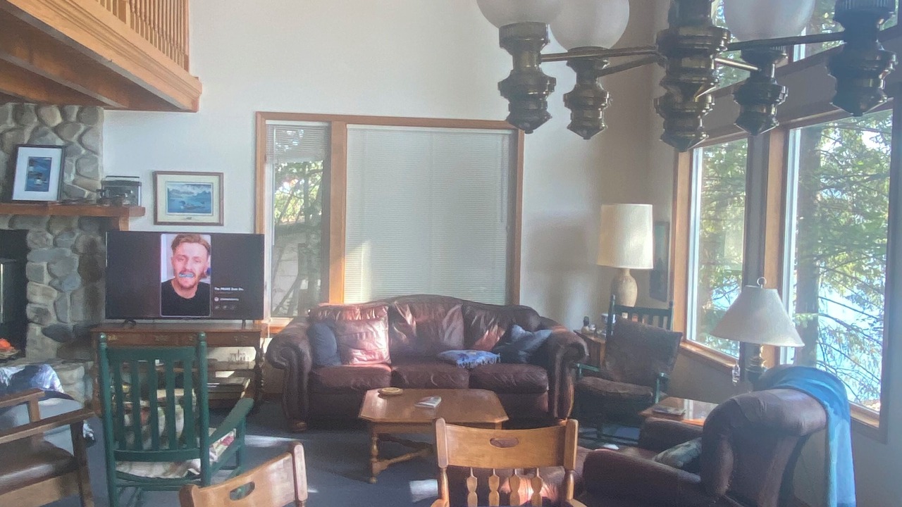 Photo of Livingroom in Loon Lake