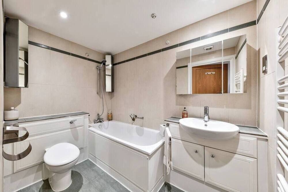 Photo of Bathroom in Shaftesbury