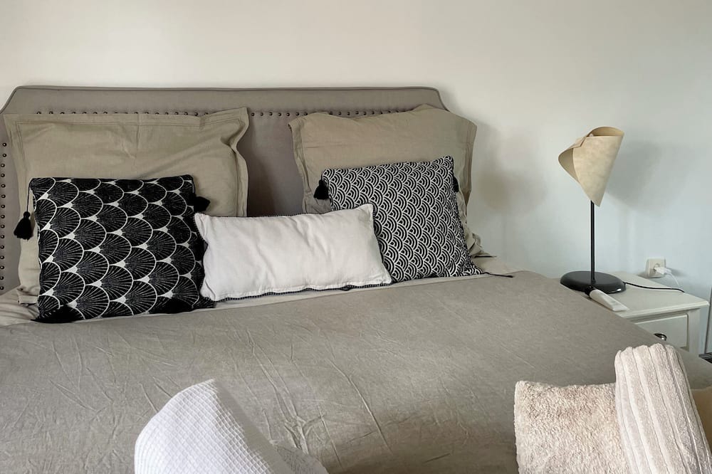 Photo of Bedroom in Bouafle