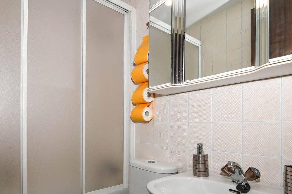 Photo of Bathroom in El Roc de Sant Gaieta