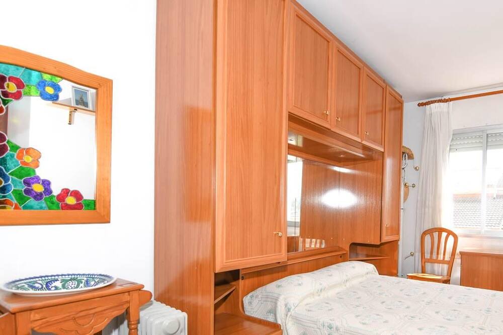 Photo of Bedroom in El Roc de Sant Gaieta