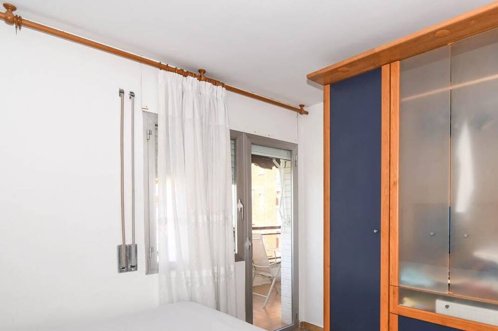 Photo of Bedroom in El Roc de Sant Gaieta