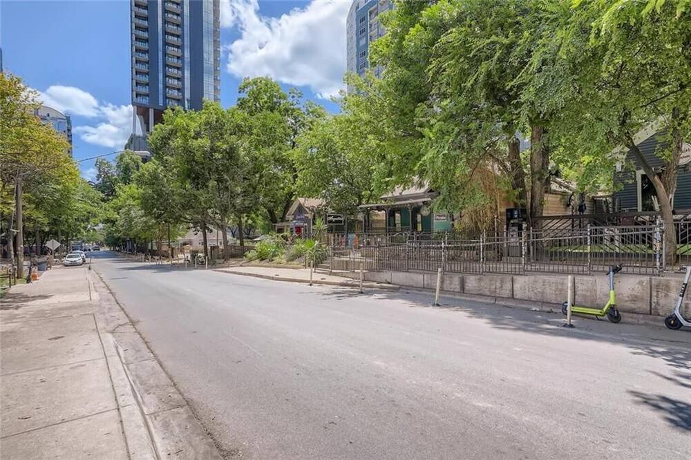 Photo of Others in Rainey Street Historic District