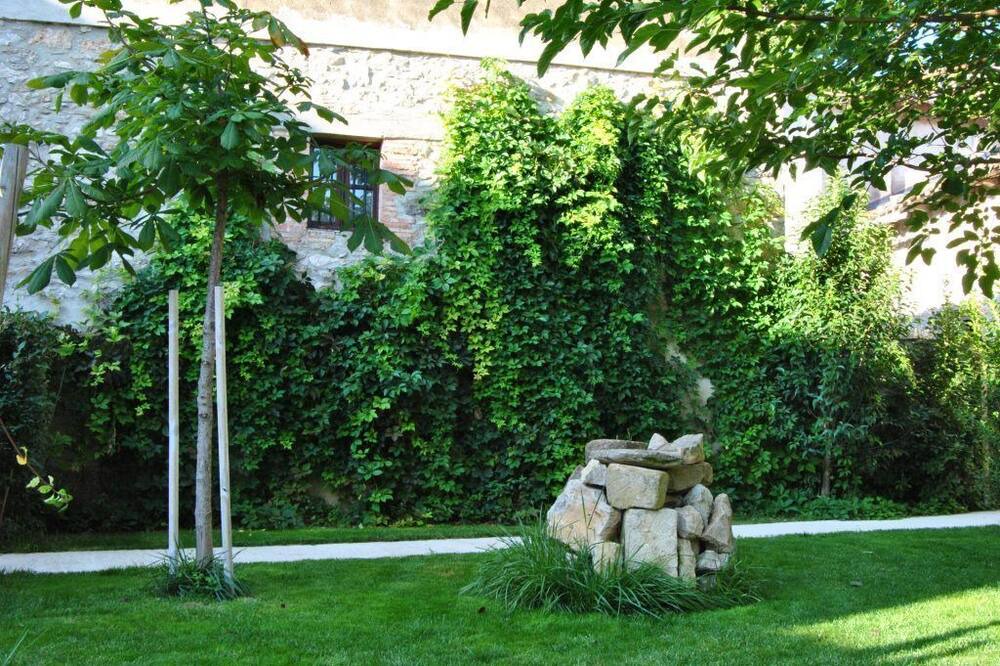 Photo of Outdoor in Metauten