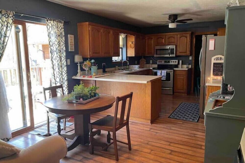 Photo of Kitchen in Seligman