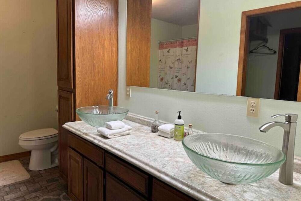 Photo of Bathroom in Seligman