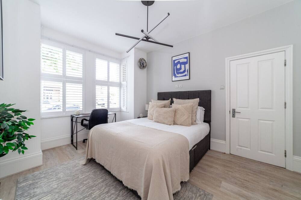 Photo of Others in West Ealing