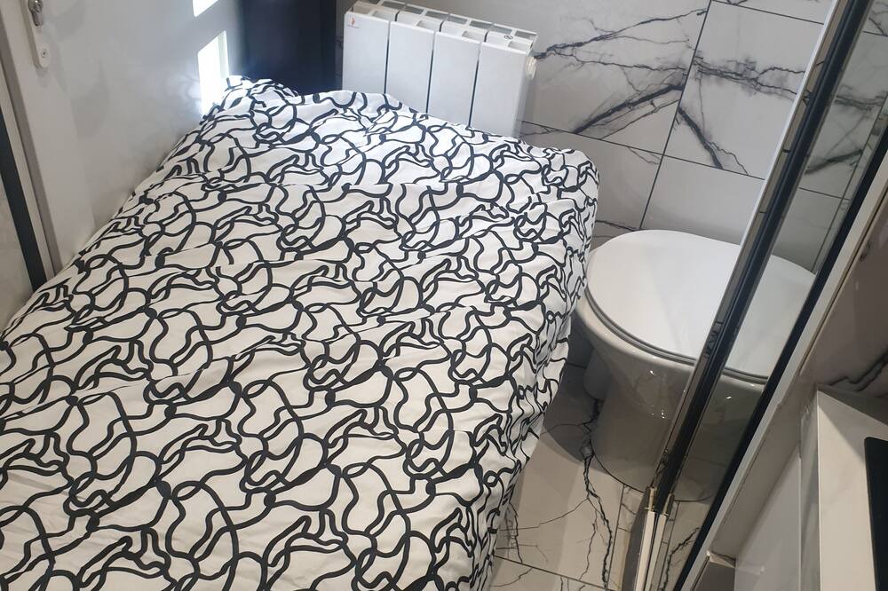 Photo of Bathroom in Bretigny-sur-Orge