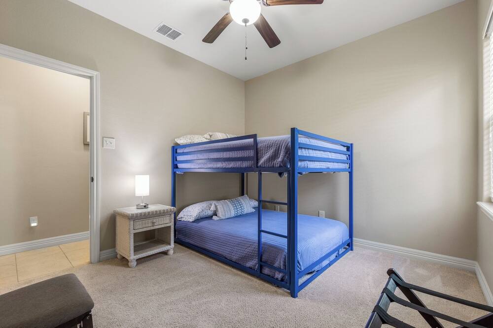Photo of Bedroom in Bay Area
