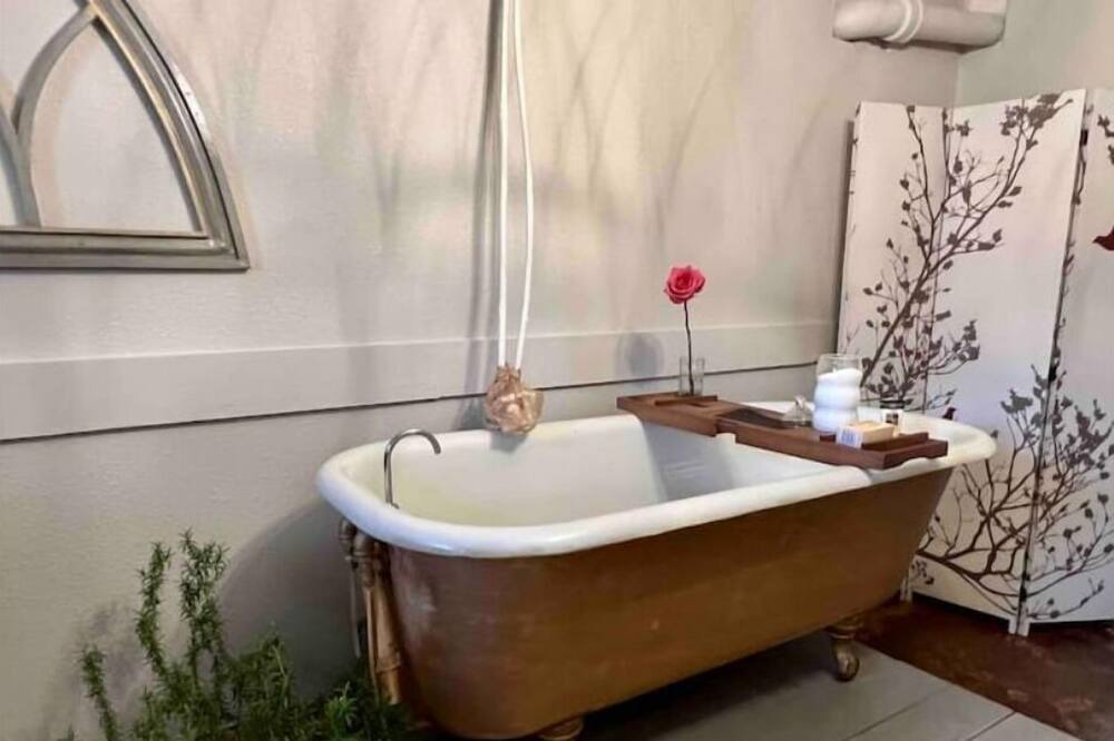 Photo of Bathroom in Ozark