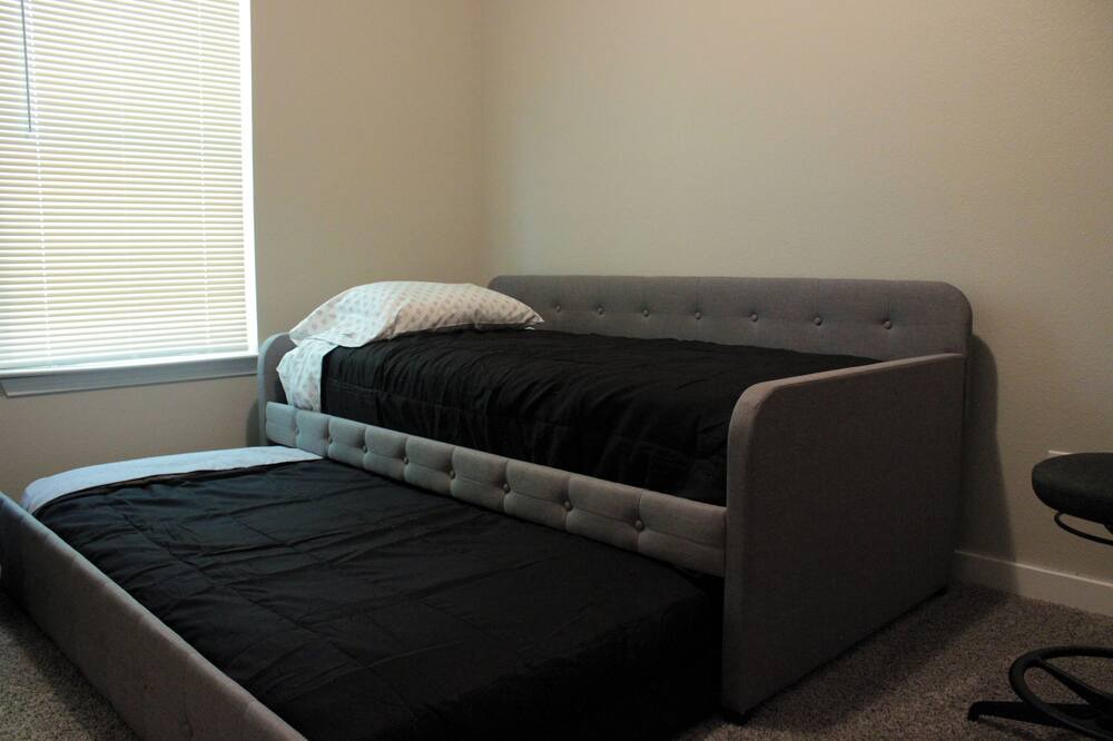 Photo of Bedroom in South Dallas - Fair Park