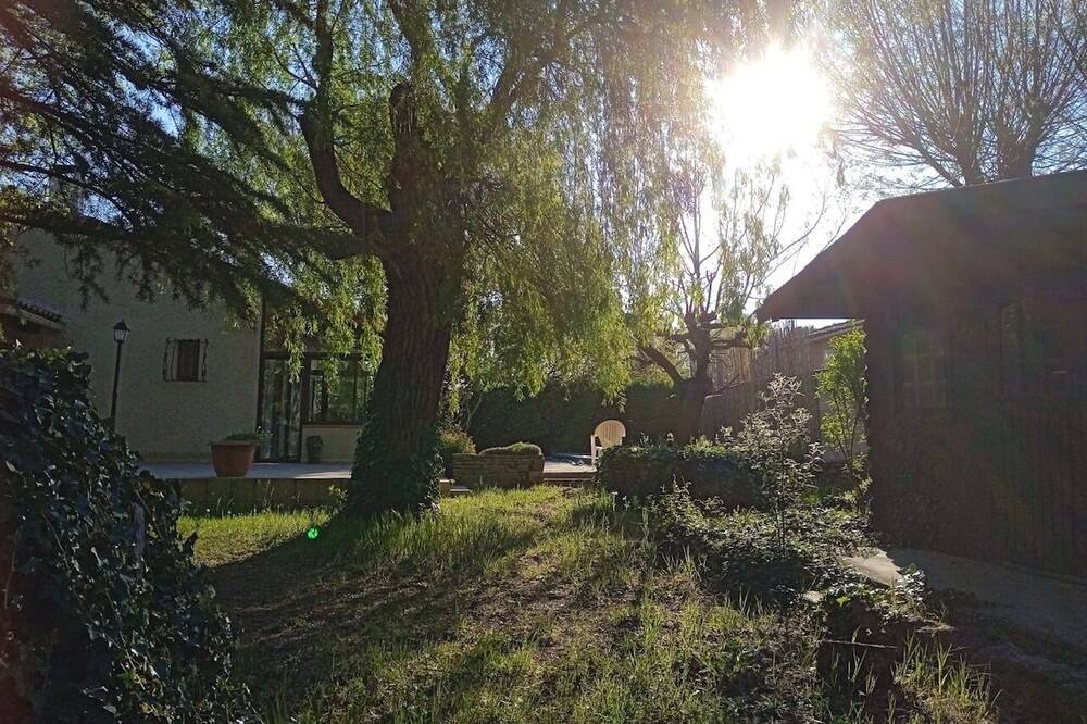 Photo of Outdoor in Robion