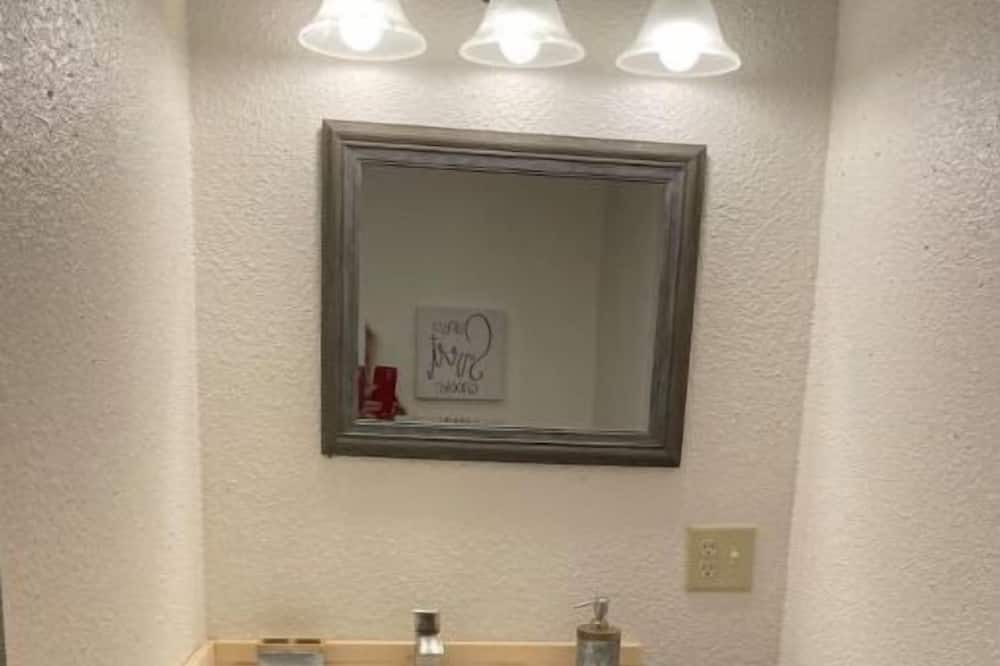 Photo of Bathroom in Kettle Falls