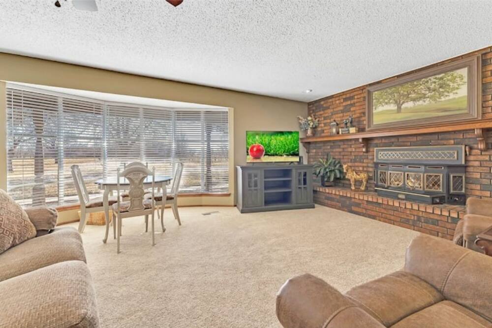 Photo of Livingroom in Clinton