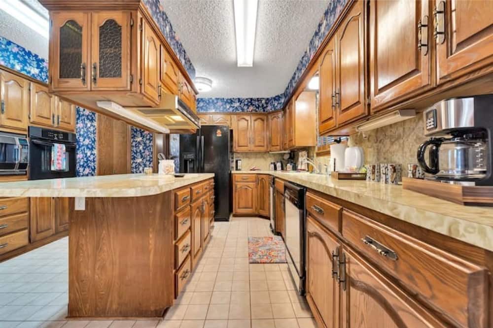 Photo of Kitchen in Clinton
