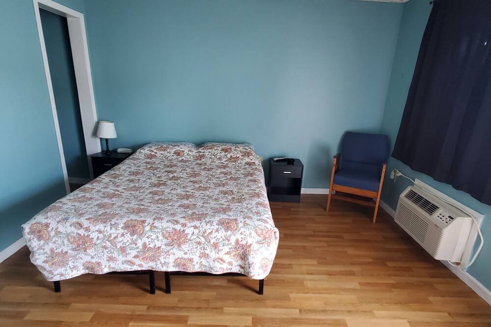 Photo of Bedroom in Chesapeake