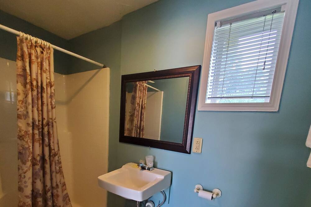 Photo of Bedroom in Chesapeake