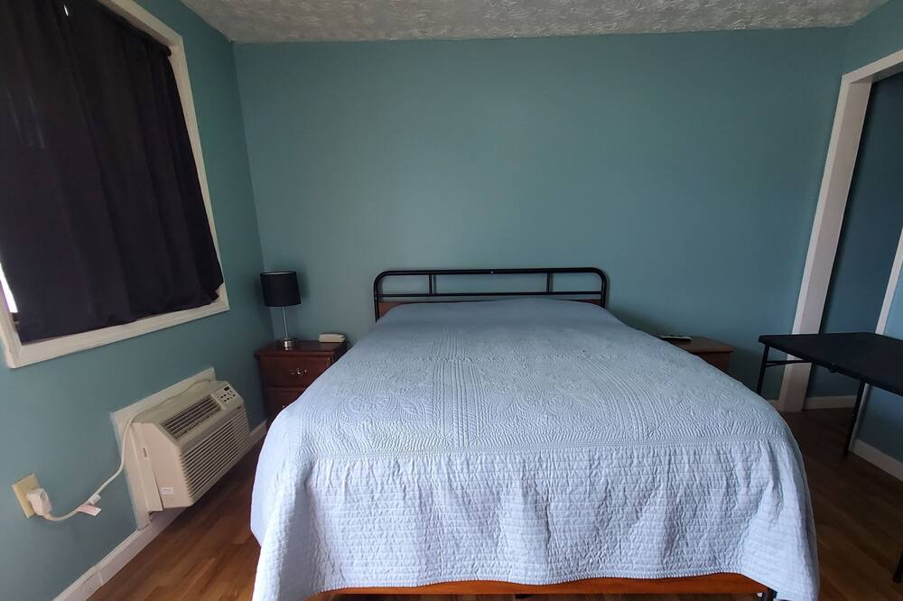 Photo of Bedroom in Chesapeake