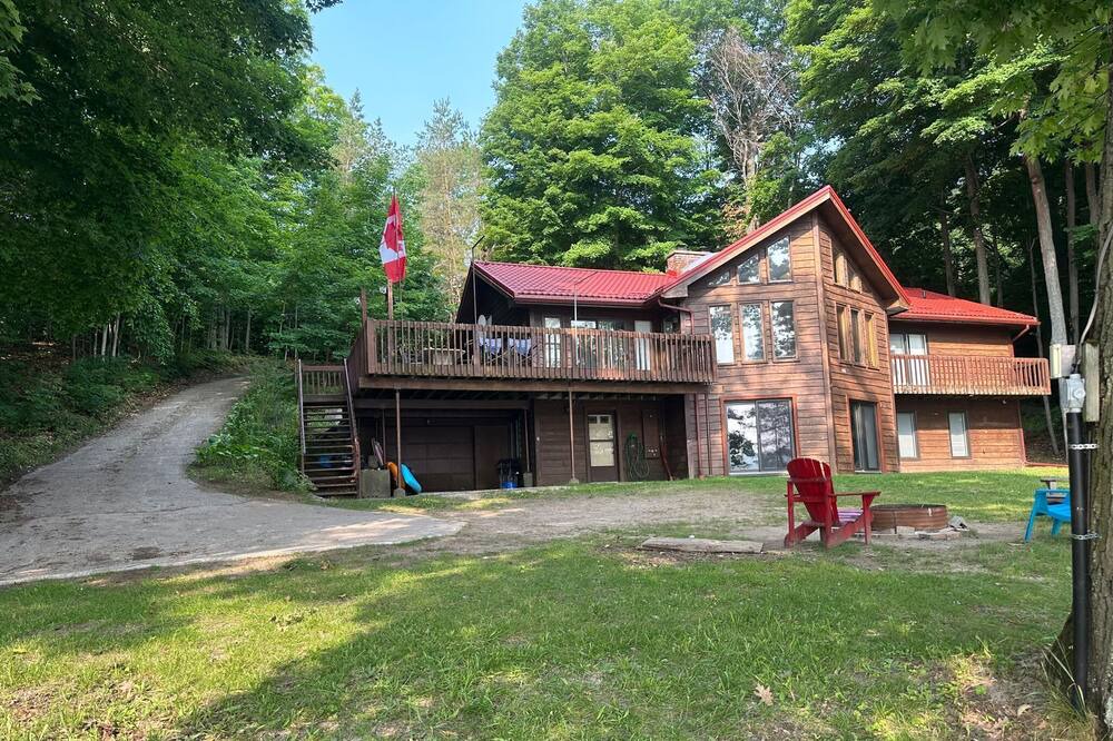 Photo of Outdoor in Tiny