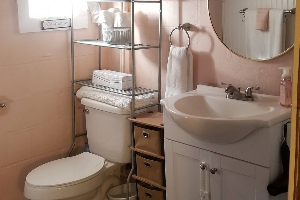 Photo of Bathroom in Tishomingo