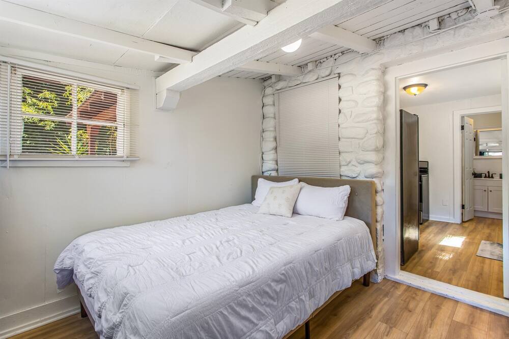 Photo of Bedroom in Mentone