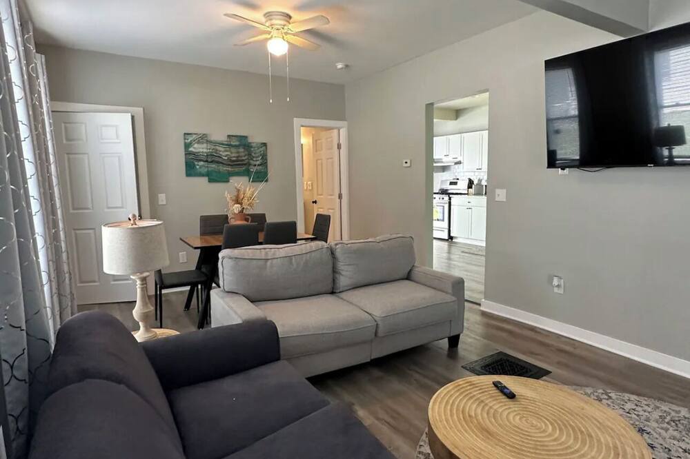 Photo of Livingroom in Syracuse
