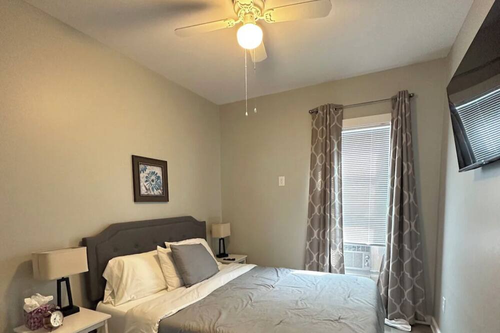 Photo of Bedroom in Syracuse