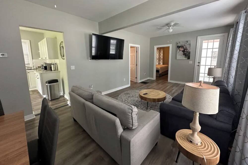 Photo of Livingroom in Syracuse