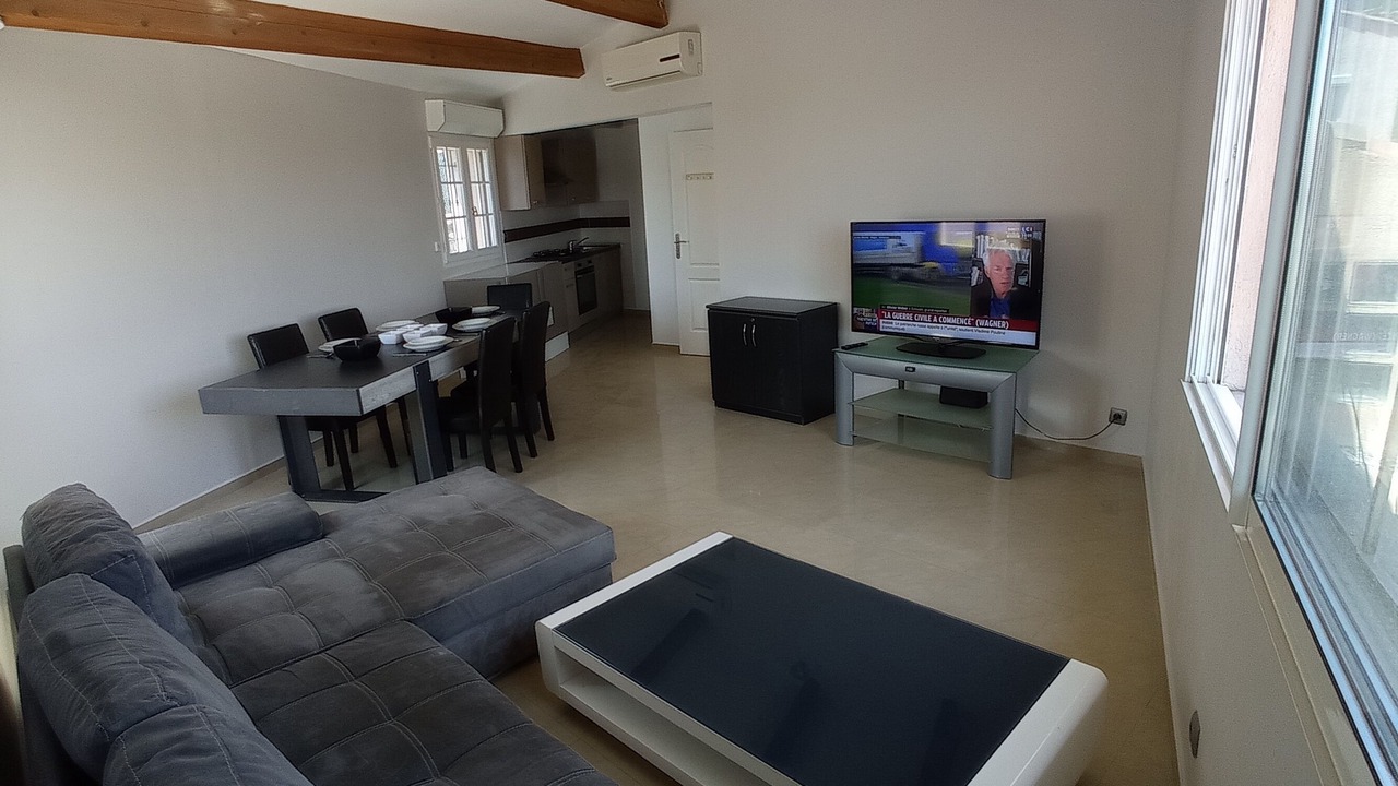 Photo of Livingroom in Saint-Henri