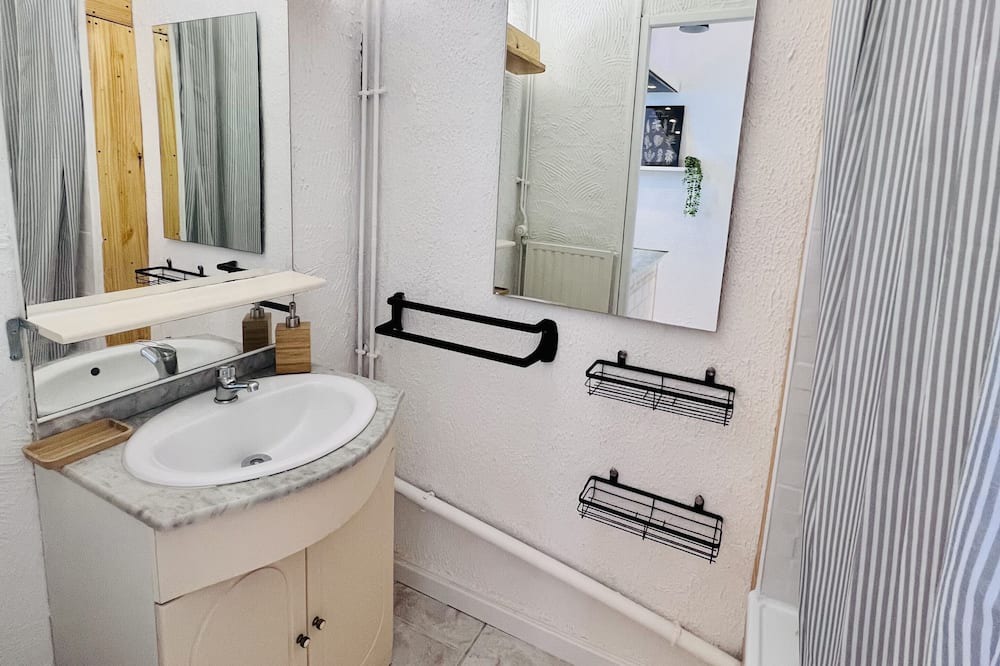 Photo of Bathroom in Vitry-le-Francois