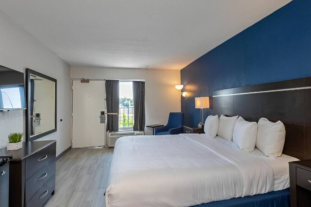 Photo of Bedroom in Altamonte Springs