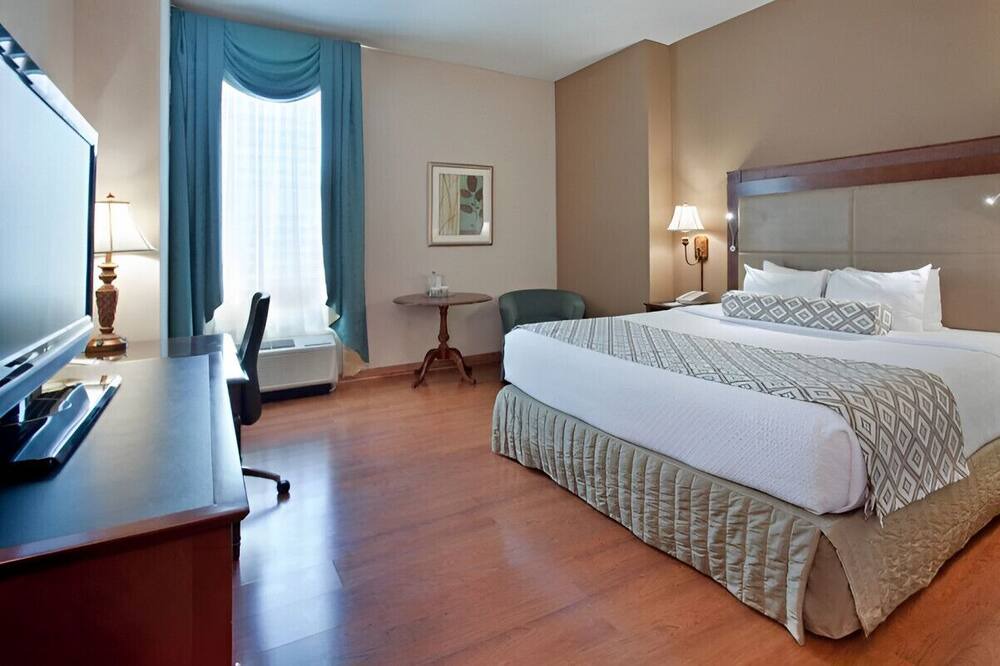 Photo of Bedroom in Downtown