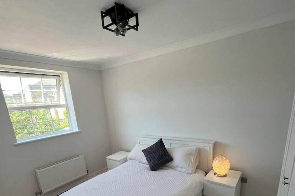 Photo of Bedroom in Penarth