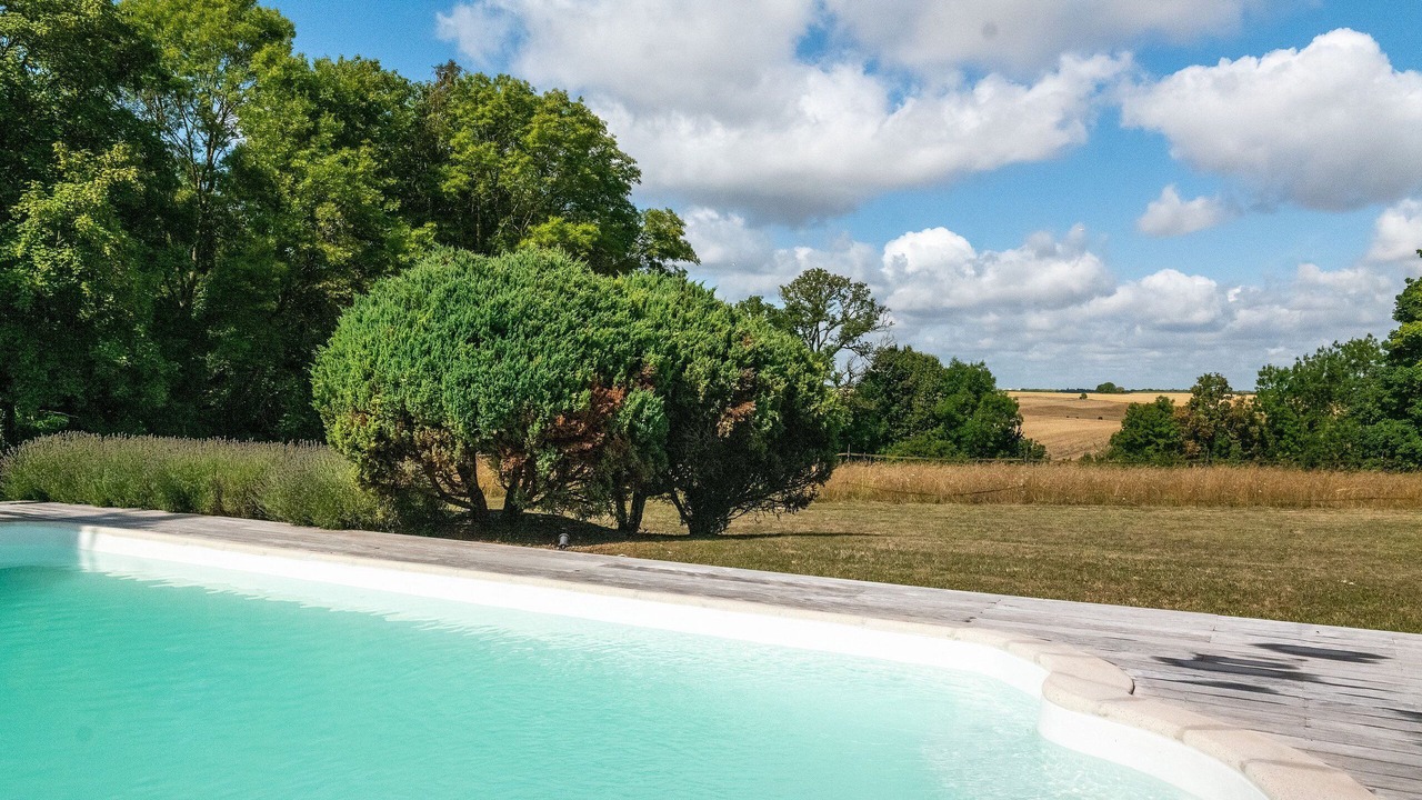 Photo of Outdoor in Bailly