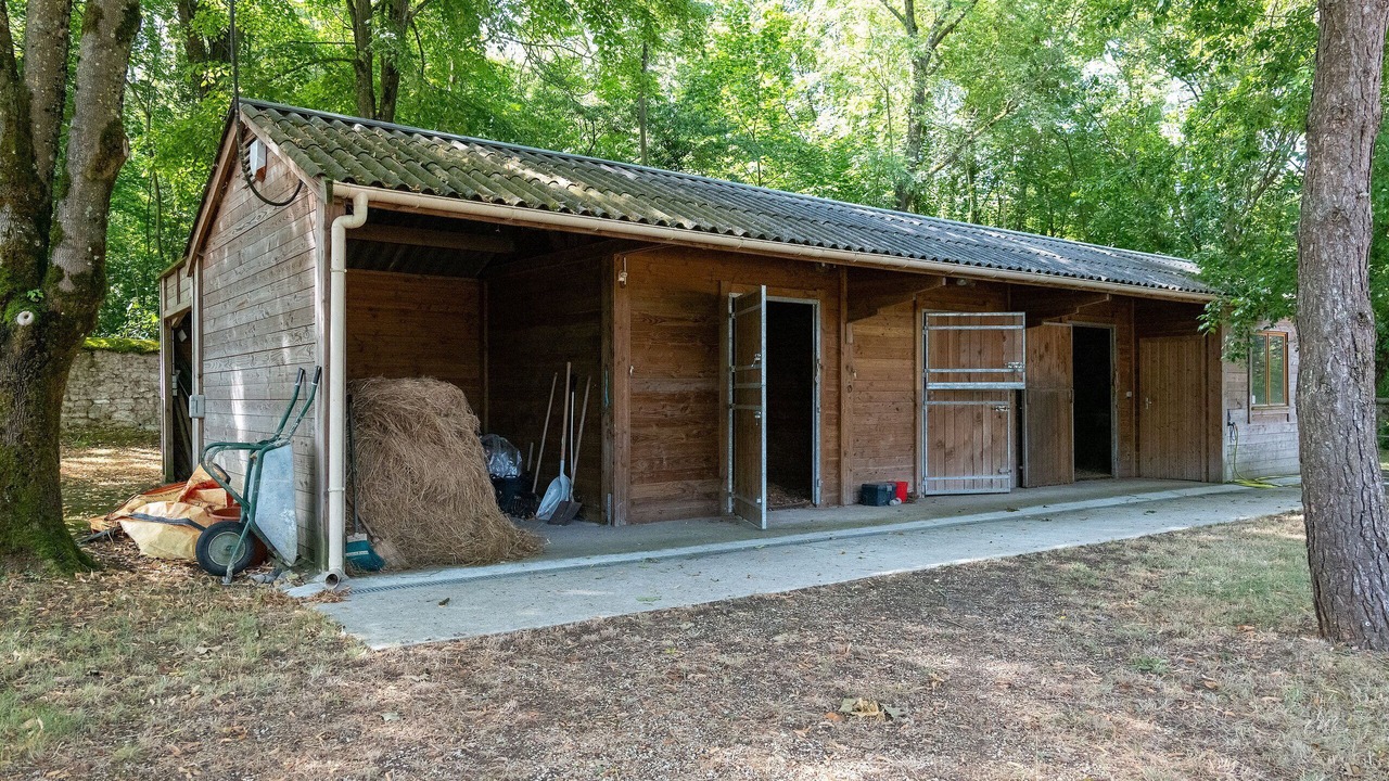 Photo of Outdoor in Bailly