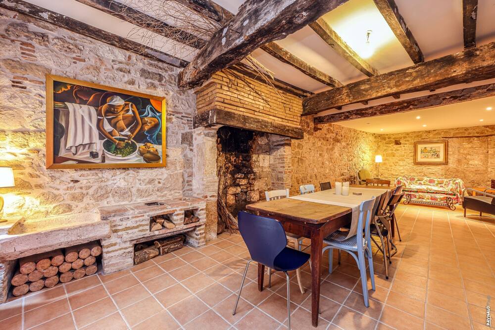 Photo of Others in Castelnau-de-Montmiral