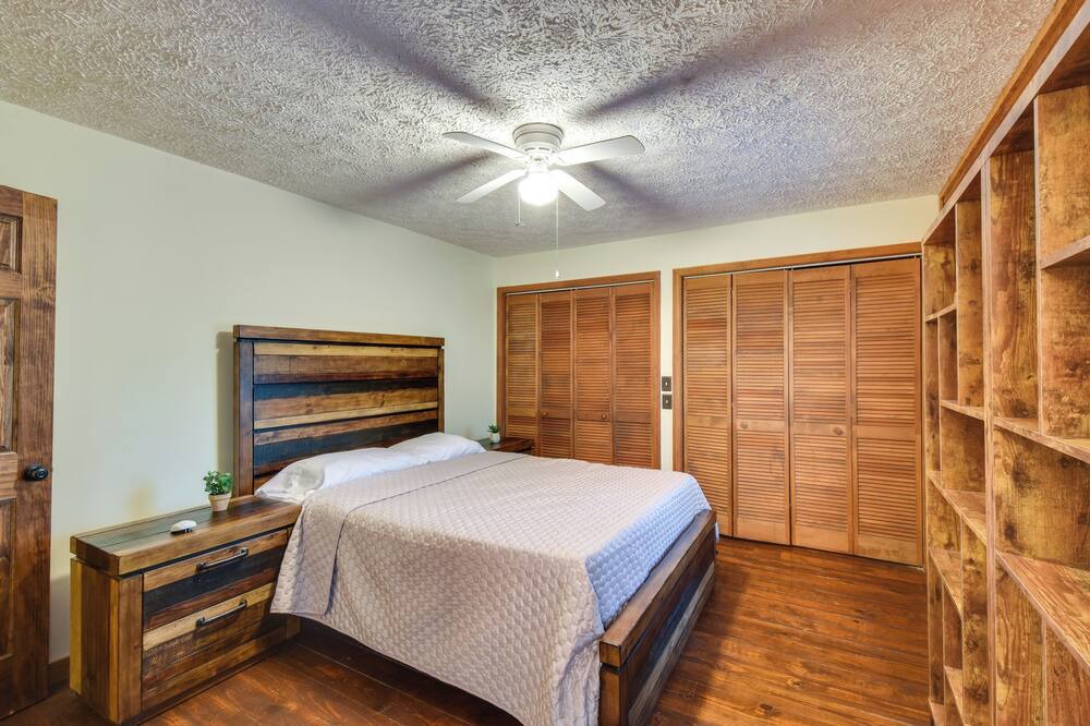 Photo of Bathroom in Chickasaw Point